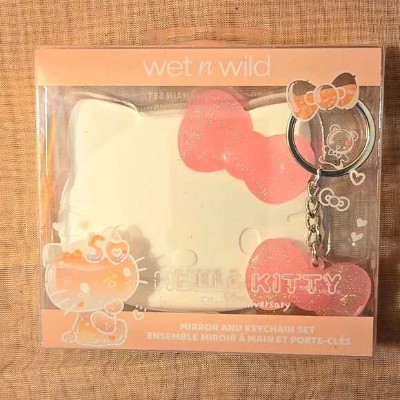 wet n wild -limited edition🎀Hello Kitty🎀 50th Anniversary bundle